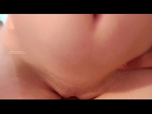 ❤️ Opamning xonasida uxlab yotib, men shunday uyg'ondim ❤  seks  bizda uz.com-porn-mz.ru ❌❤