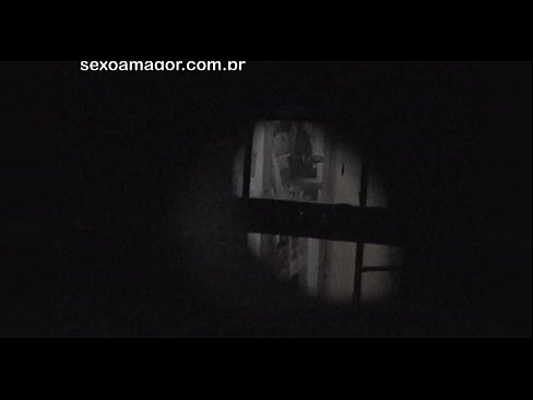 ❤️ Blondie ichi bo'sh g'ishtlar orqasida yashiringan qo'shni voyeur tomonidan yashirincha videoga tushadi ❤  seks  bizda uz.com-porn-mz.ru ❌❤